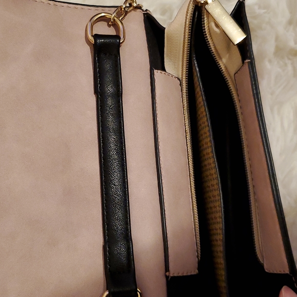 NWOT Small Bag blush / black / gold accents and chain - Picture 12 of 13